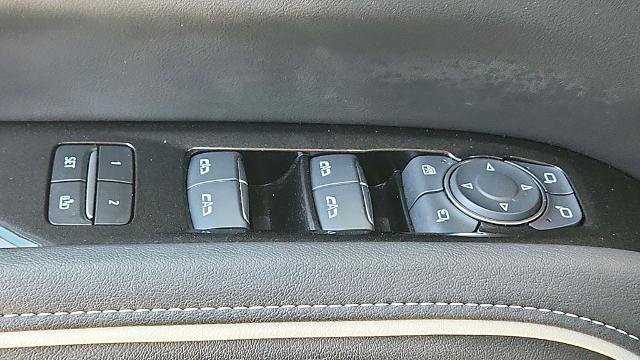 Used 2024 Cadillac Escalade Premium Luxury image 25