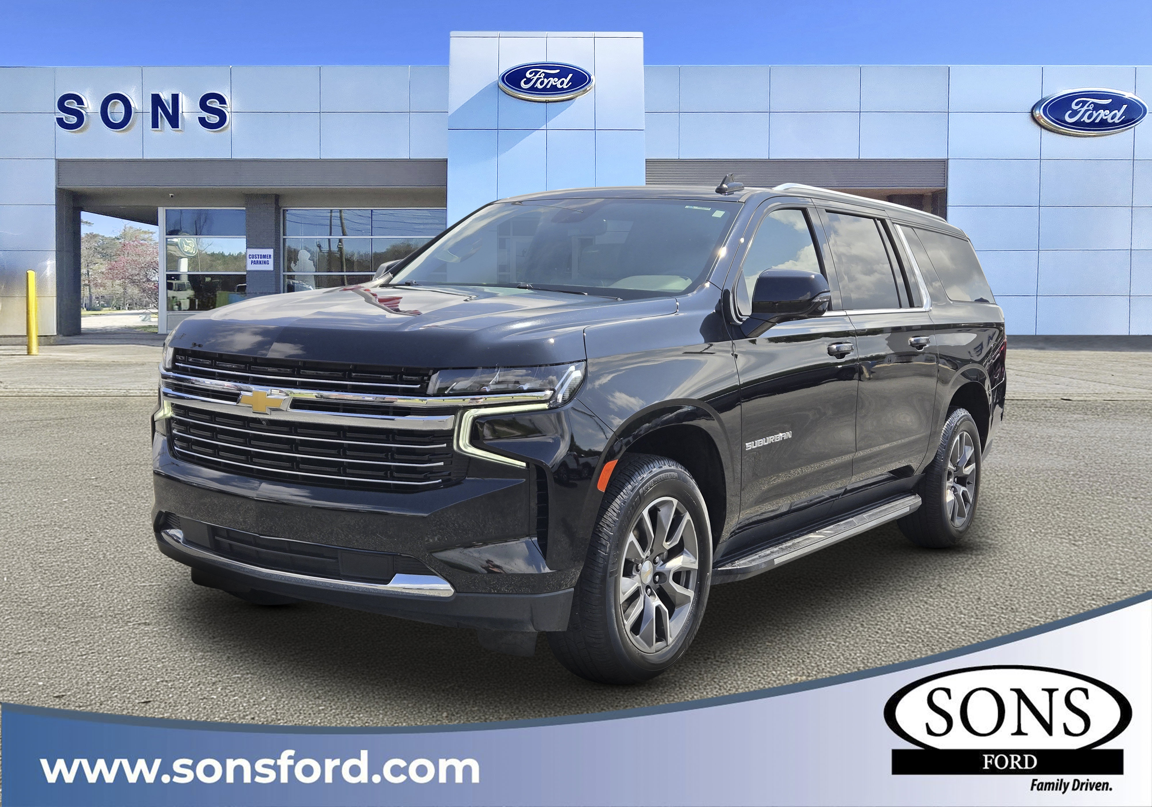 Used 2024 Chevrolet Suburban LT w/ Luxury Package