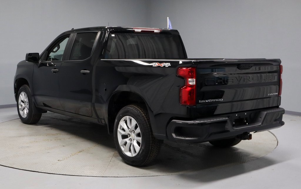 Used 2022 Chevrolet Silverado 1500 Custom image 3
