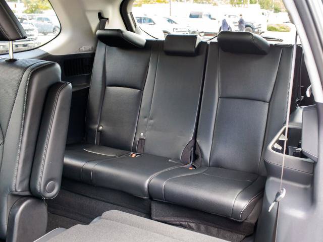 Used 2025 Toyota Grand Highlander AWD image 18