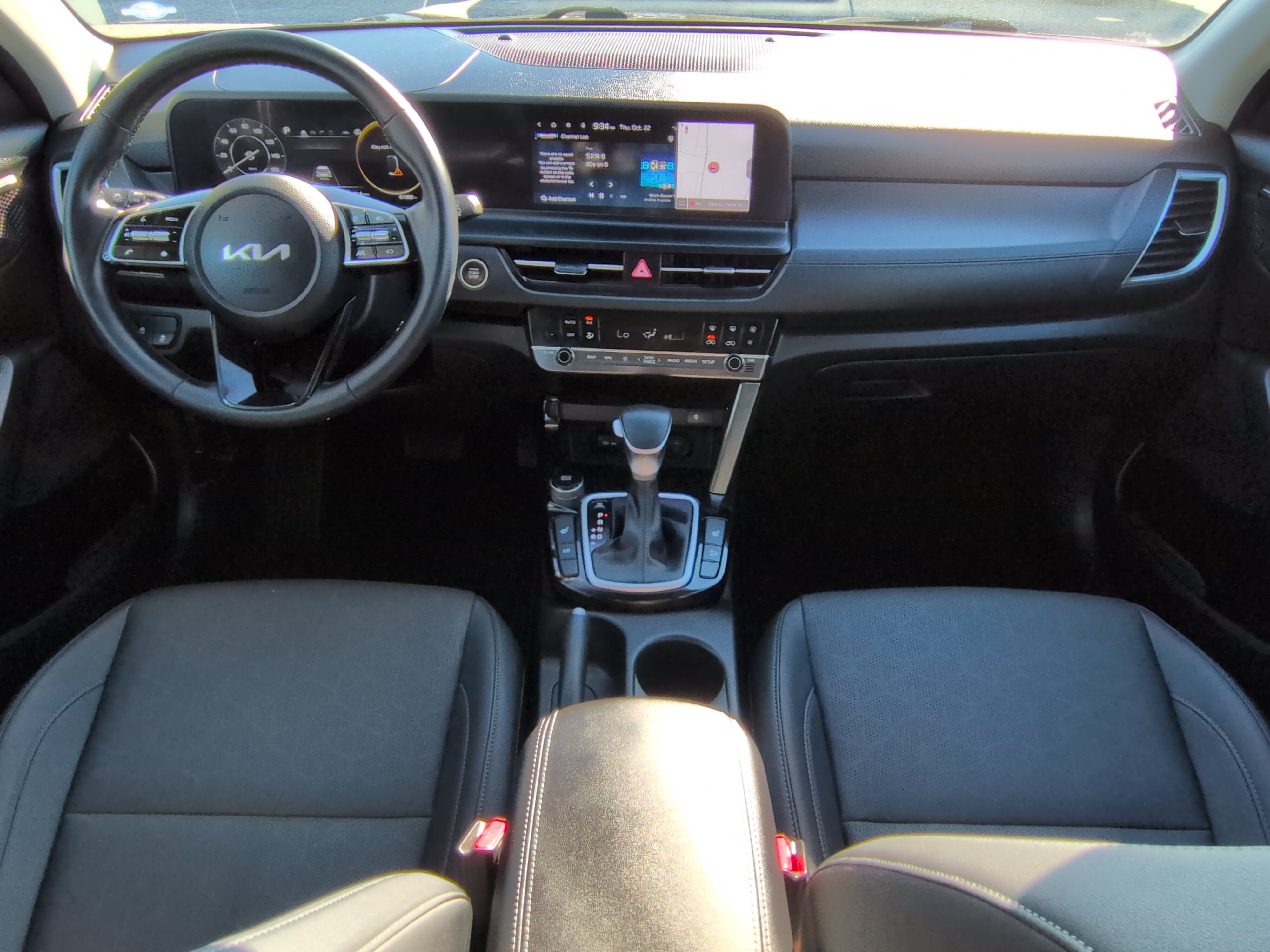 Used 2024 Kia Seltos EX FWD image 13