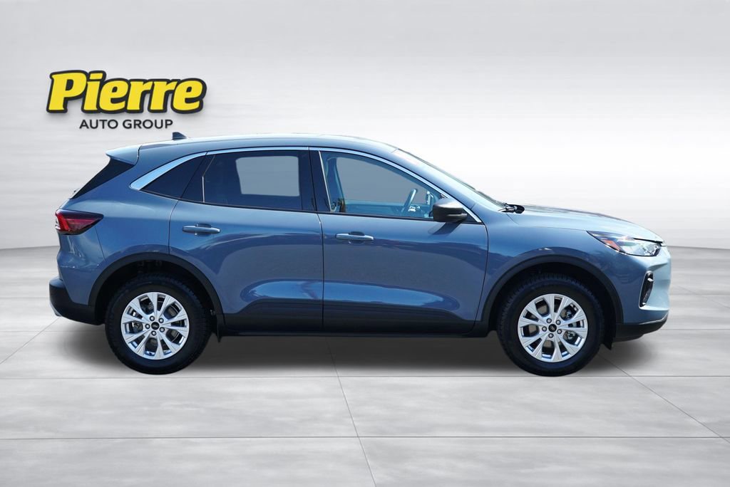Certified 2024 Ford Escape Active w/ Tech Pack #1 AWD/4WD image 3