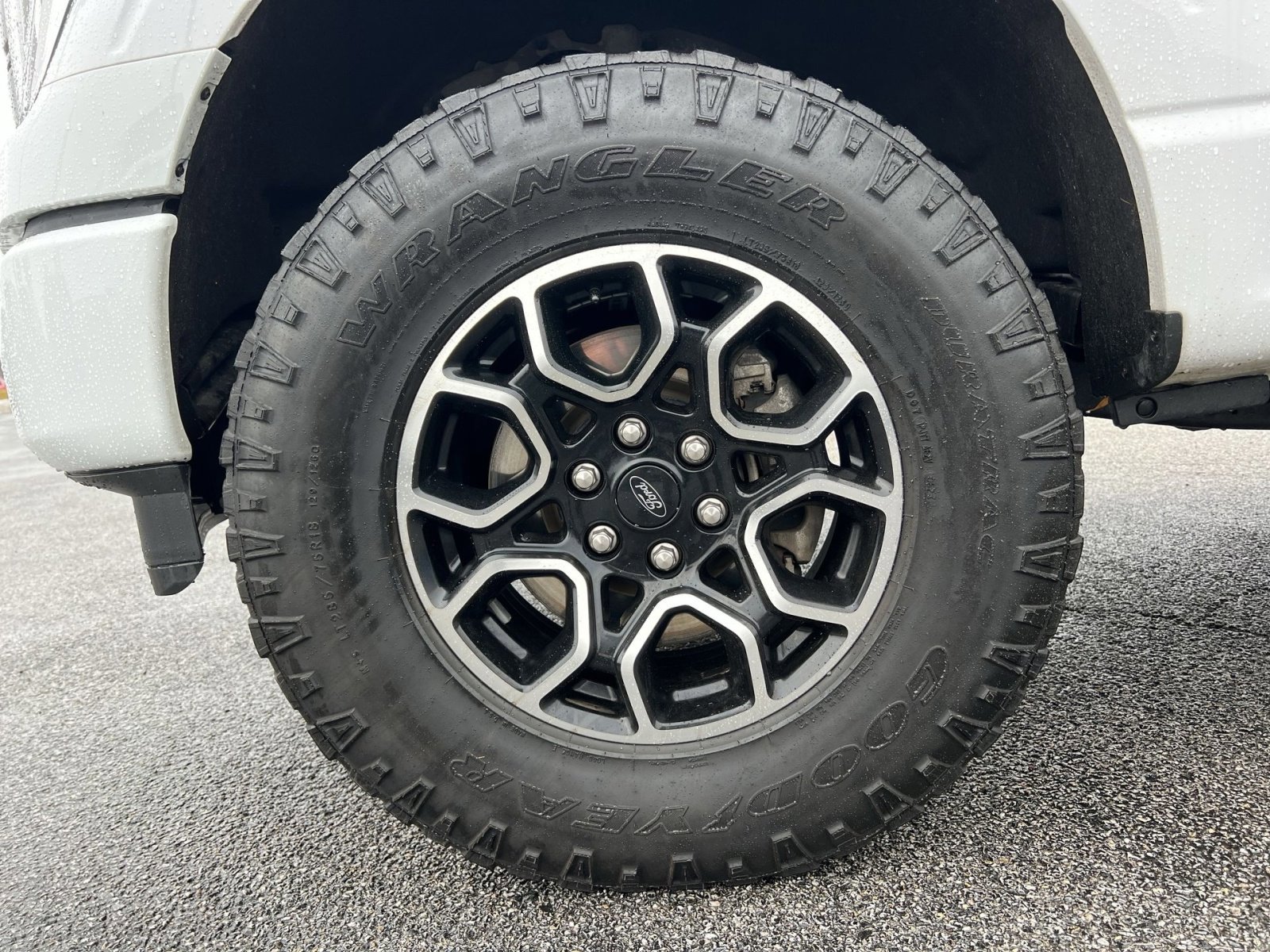 Certified 2021 Ford F150 Lariat w/ Equipment Group 502A High image 12