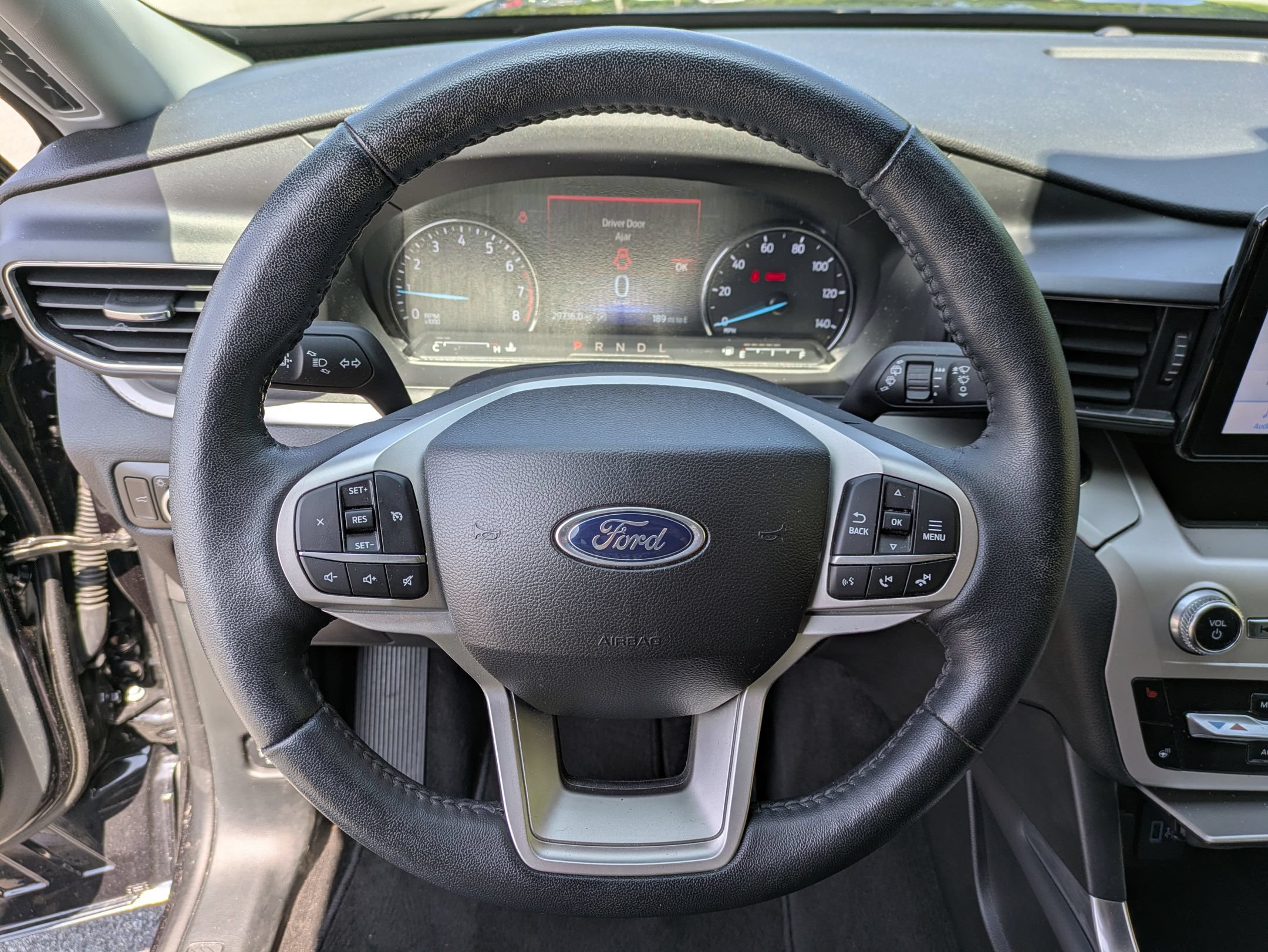 Certified 2023 Ford Explorer XLT w/ Equipment Group 202A AWD/4WD image 9