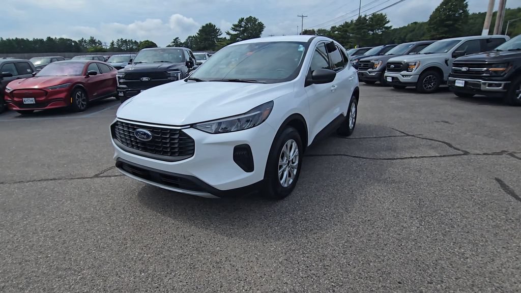Certified 2023 Ford Escape Active AWD/4WD image 14