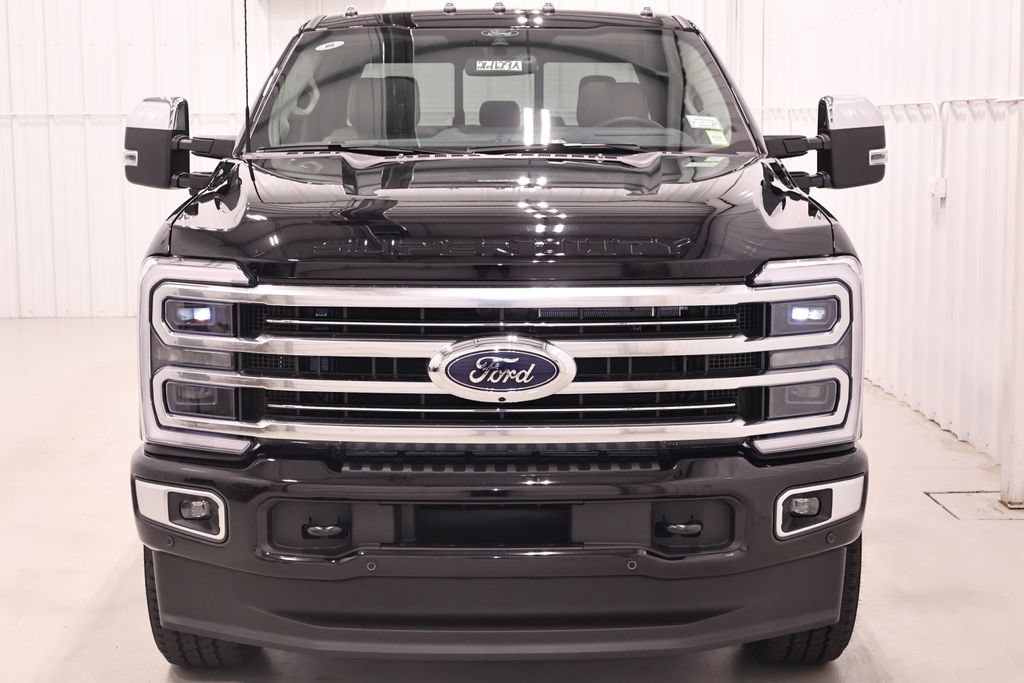Certified 2026 Ford F350 Platinum w/ Platinum Plus Package AWD/4WD image 5