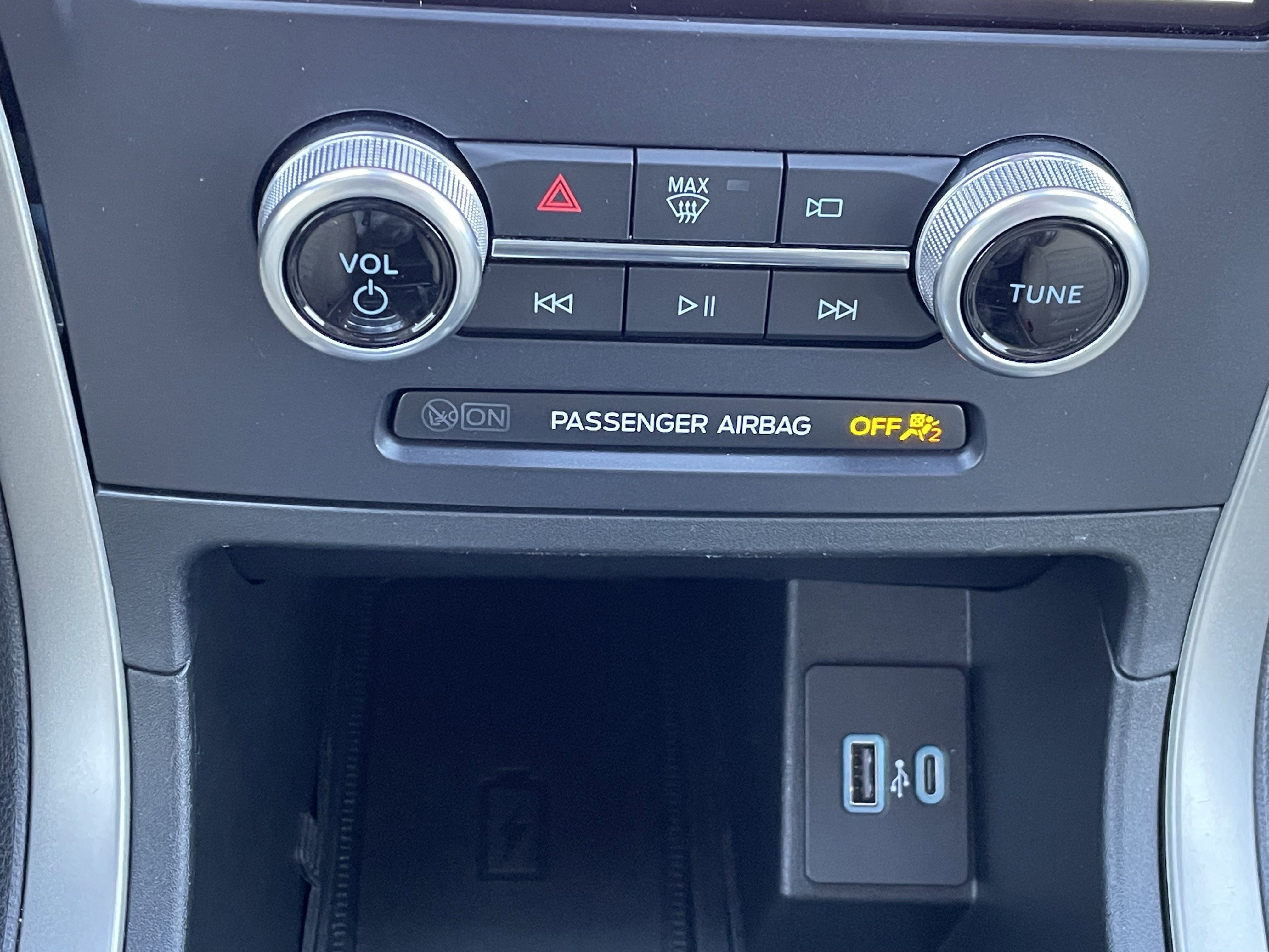 Certified 2022 Ford Edge SEL w/ Convenience Package image 27