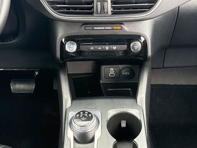 Certified 2025 Ford Escape Platinum w/ Premium Technology Package AWD/4WD image 13