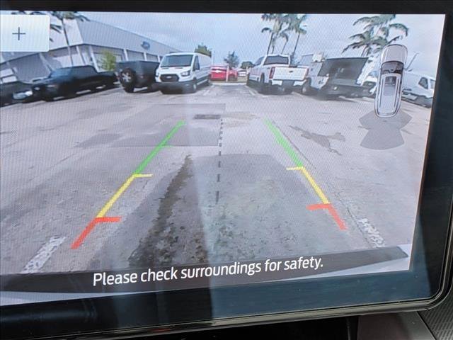 Certified 2023 Ford Explorer XLT w/ Equipment Group 202A RWD image 9