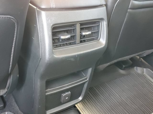 Certified 2020 Ford Edge SEL w/ Cold Weather Package AWD/4WD image 30