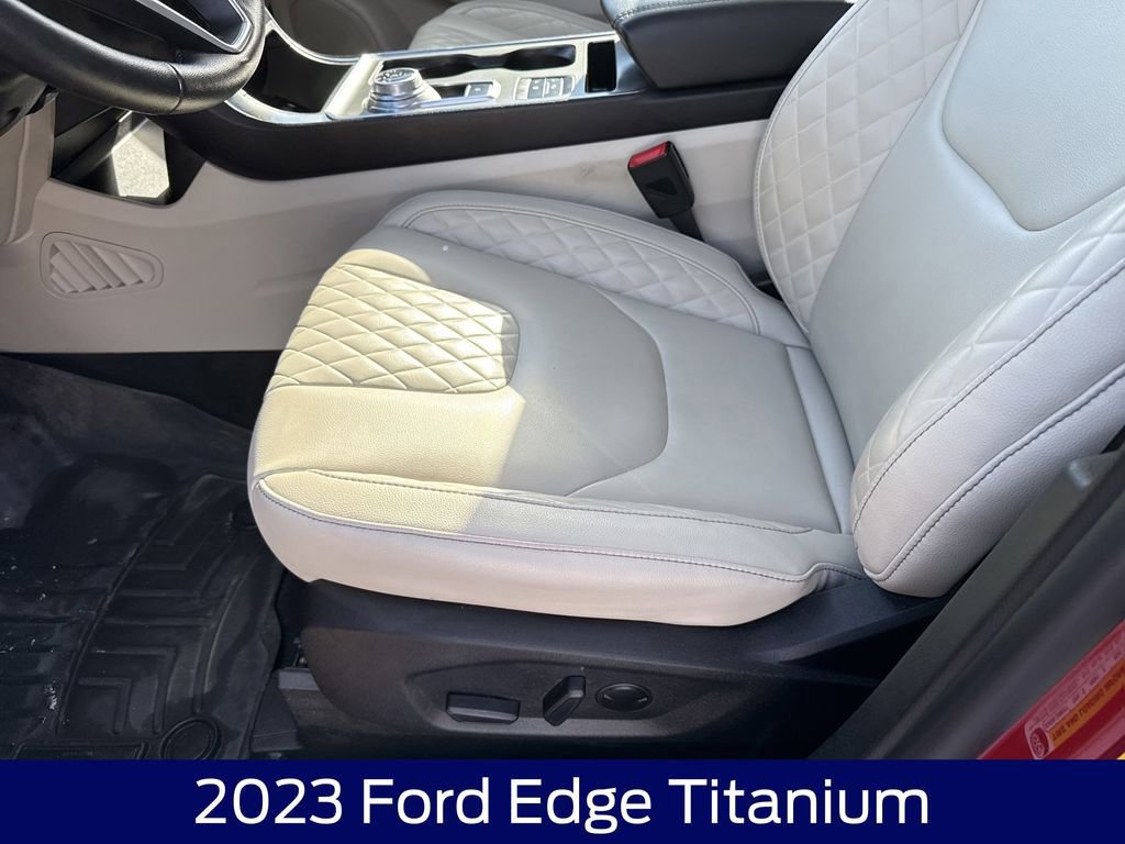 Certified 2023 Ford Edge Titanium w/ Class II Trailer Tow Package image 12