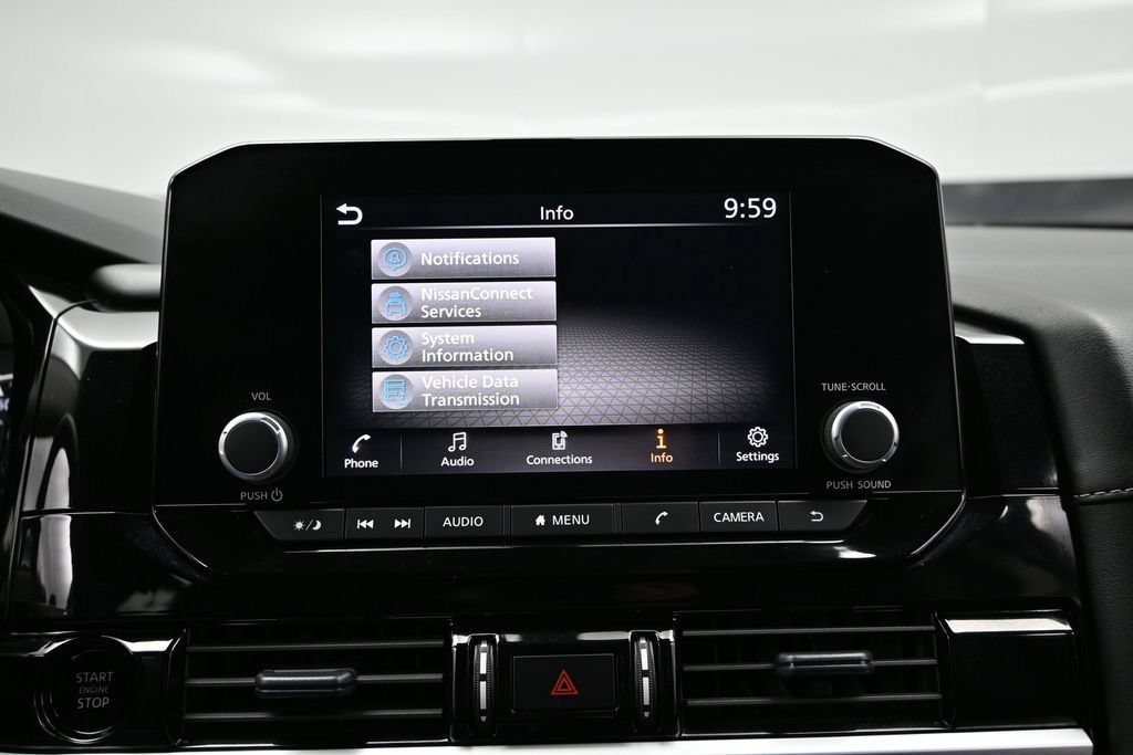 Used 2025 Nissan Pathfinder SV FWD image 35