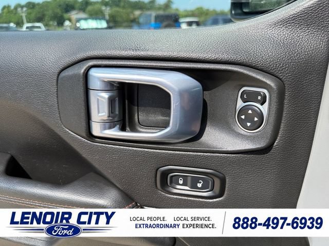 Used 2022 Jeep Gladiator Mojave w/ LED Lighting Group AWD/4WD image 17