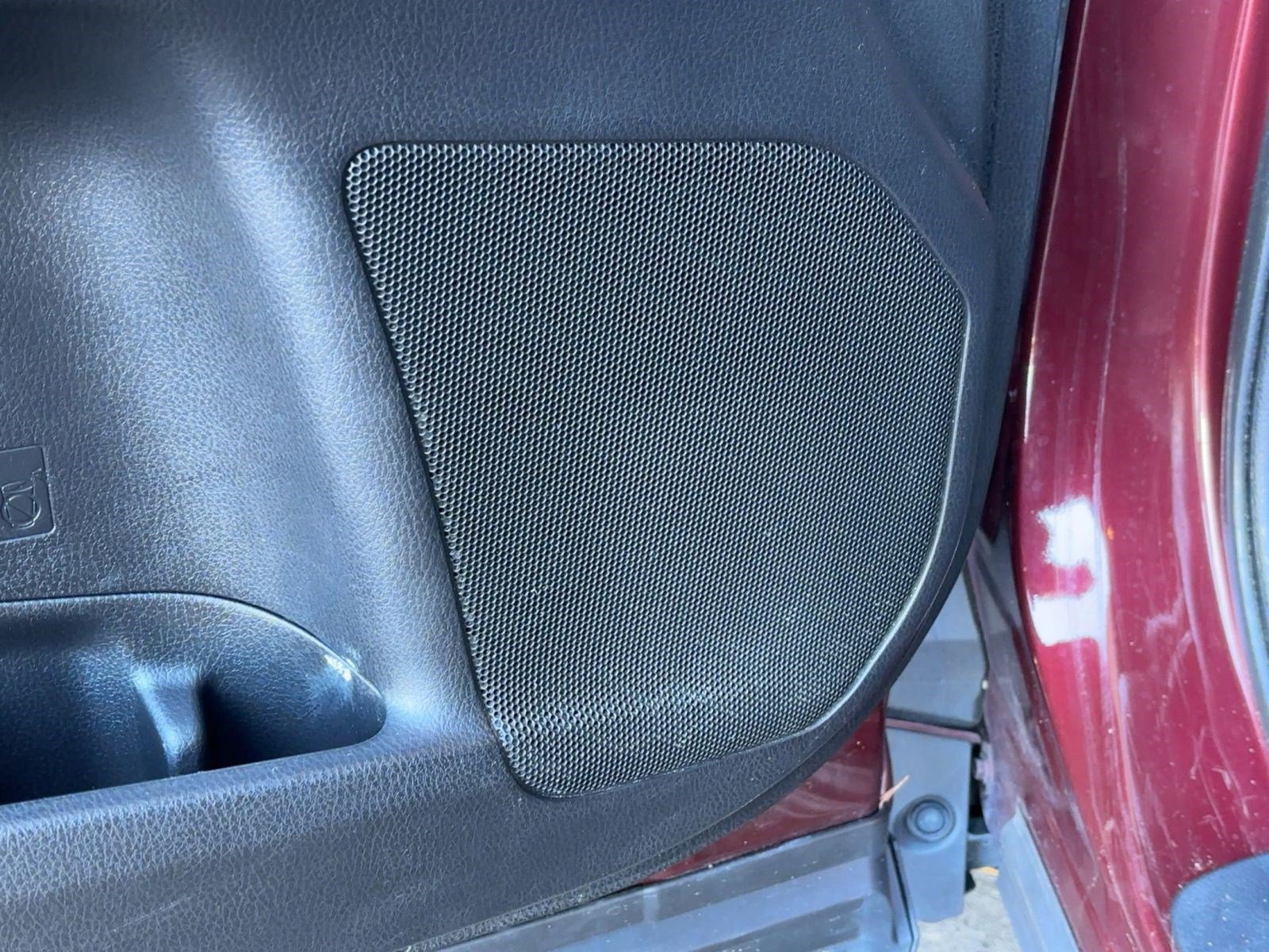 Used 2019 Toyota Highlander LE image 20