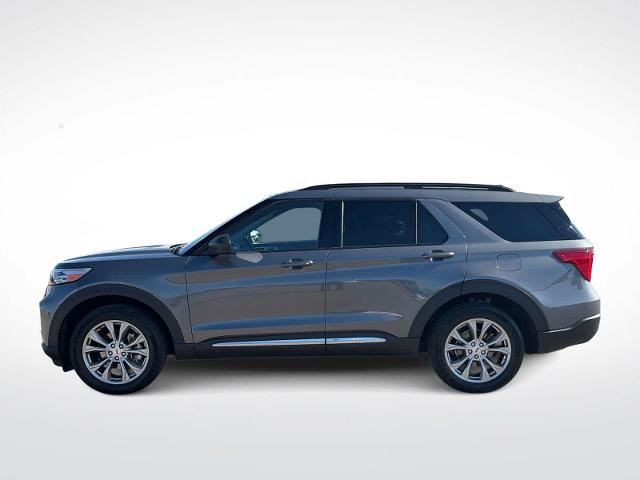 Certified 2023 Ford Explorer XLT w/ Equipment Group 202A AWD/4WD image 5