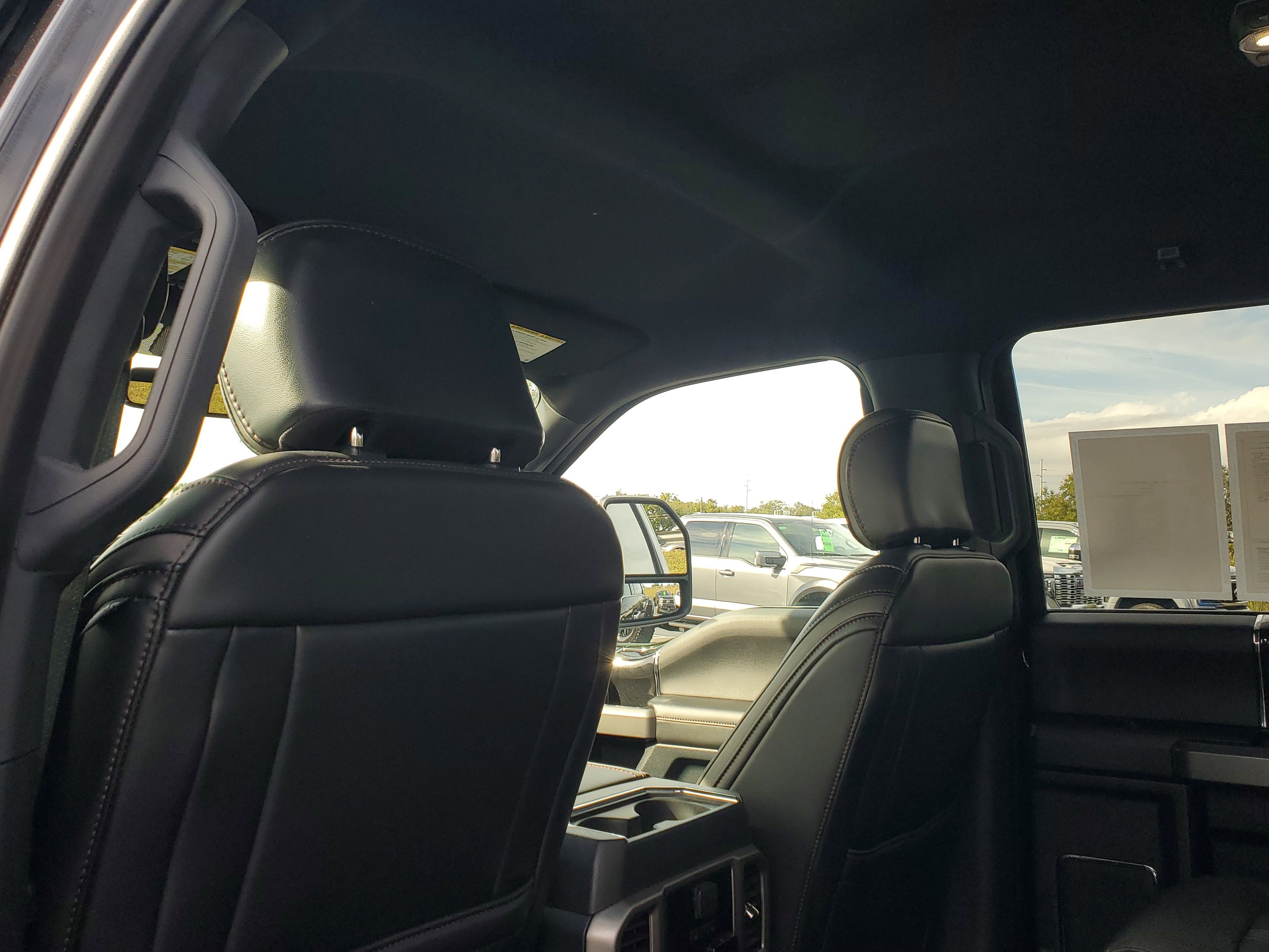 Certified 2022 Ford F450 Platinum w/ FX4 Off-Road Package image 13