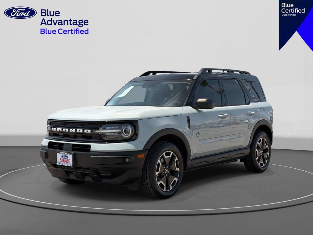 Certified 2023 Ford Bronco Sport Outer Banks w/ Tech Package AWD/4WD image 1