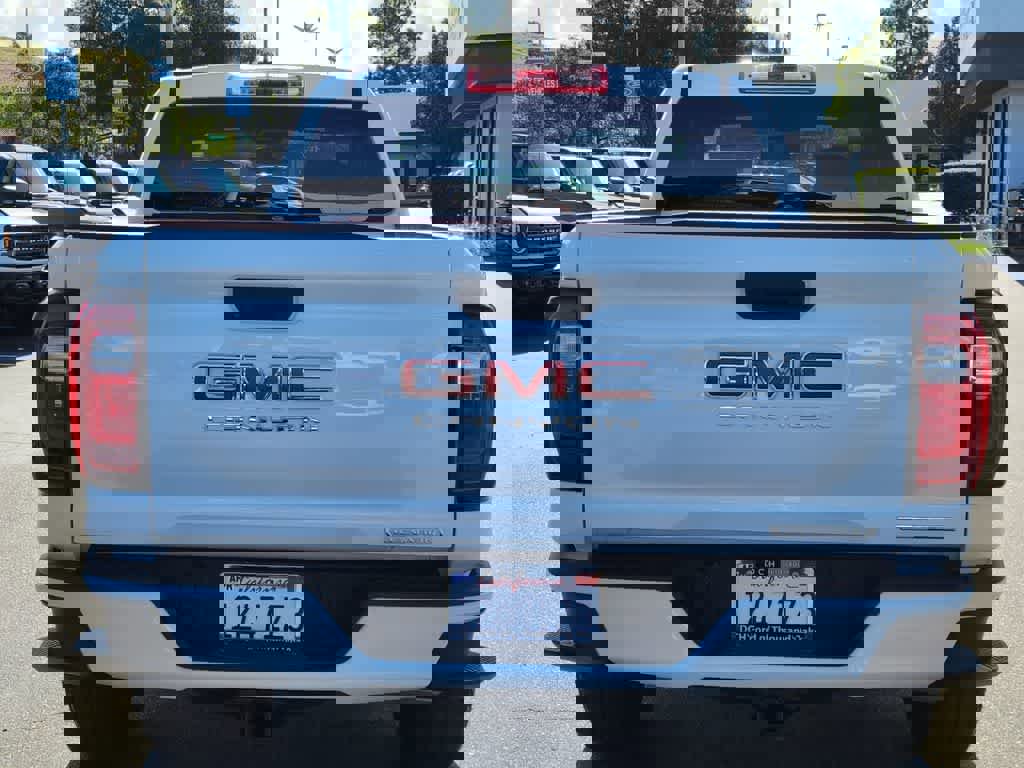 Used 2023 GMC Canyon Elevation w/ Trailering Package image 4