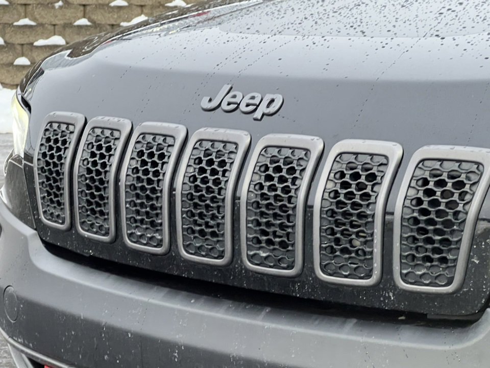 Used 2022 Jeep Cherokee Trailhawk w/ Comfort/Convenience Group image 46