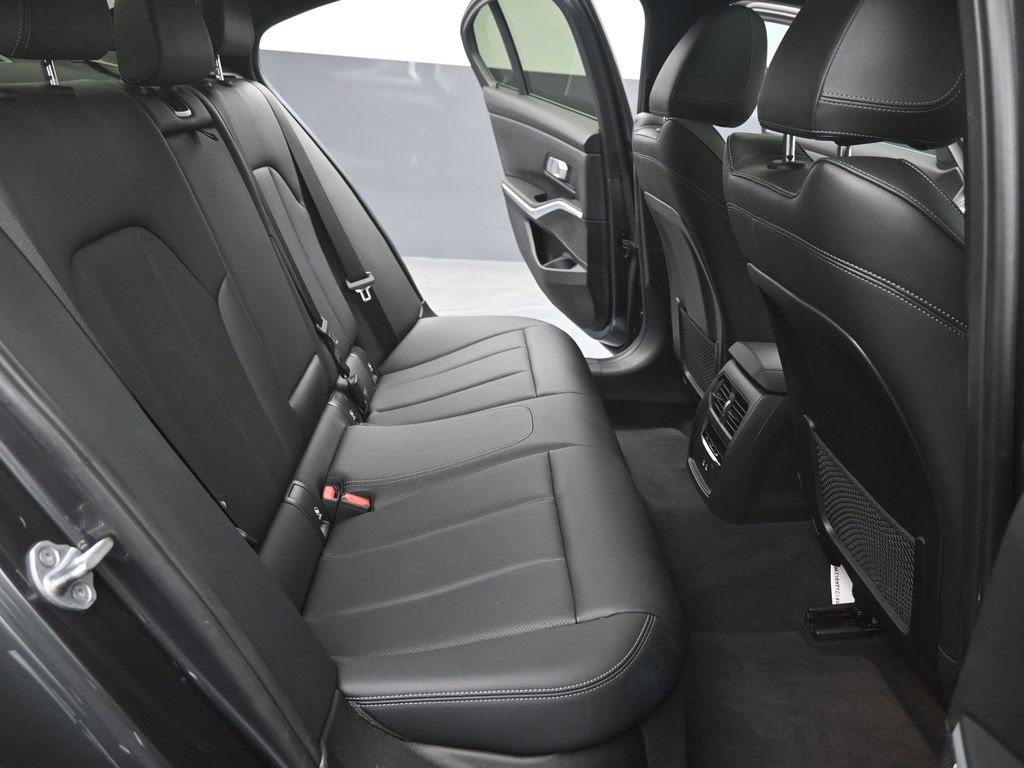 Used 2022 BMW 330i Sedan image 27