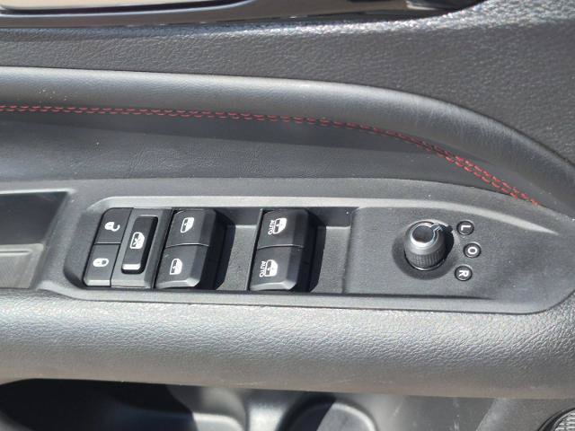 Used 2025 Jeep Compass Trailhawk AWD/4WD image 15