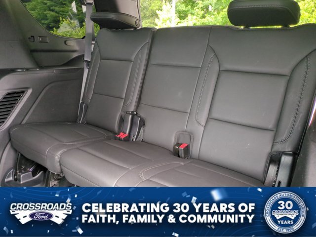 Used 2023 Chevrolet Tahoe Z71 w/ Luxury Package AWD/4WD image 33
