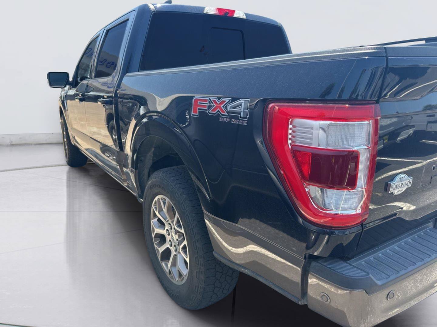 Certified 2021 Ford F150 King Ranch w/ Equipment Group 601A High AWD/4WD image 4
