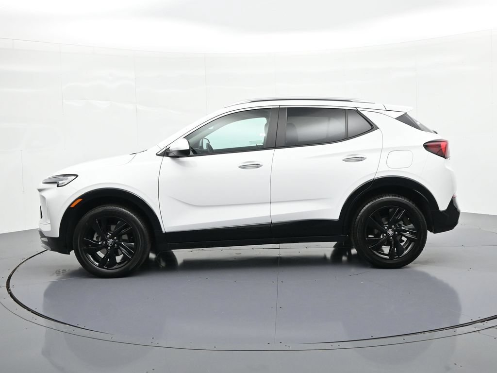 Used 2024 Buick Encore GX Sport Touring AWD/4WD image 9