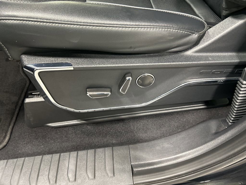 Certified 2023 Ford F150 Lariat w/ Equipment Group 502A High image 13