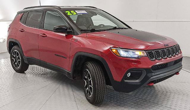 Used 2025 Jeep Compass Trailhawk