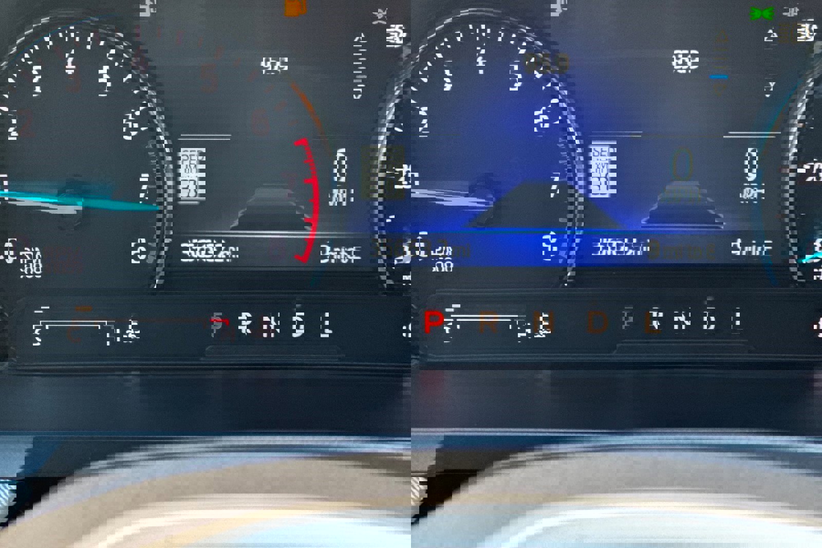 Certified 2022 Ford Explorer XLT w/ Equipment Group 202A image 30