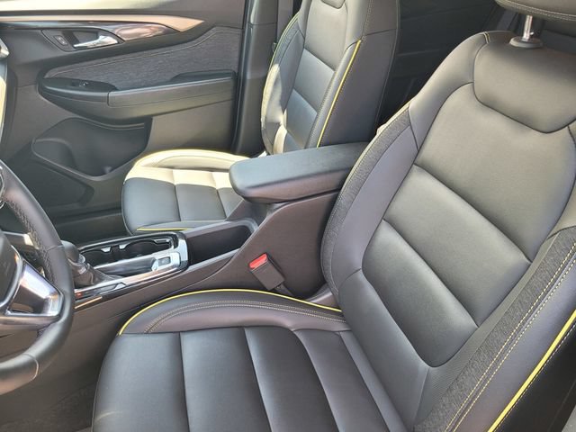 Used 2024 Chevrolet TrailBlazer ACTIV w/ Convenience Package FWD image 11