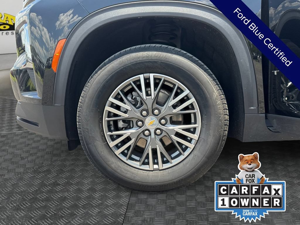 Used 2025 Chevrolet Traverse LT FWD image 19