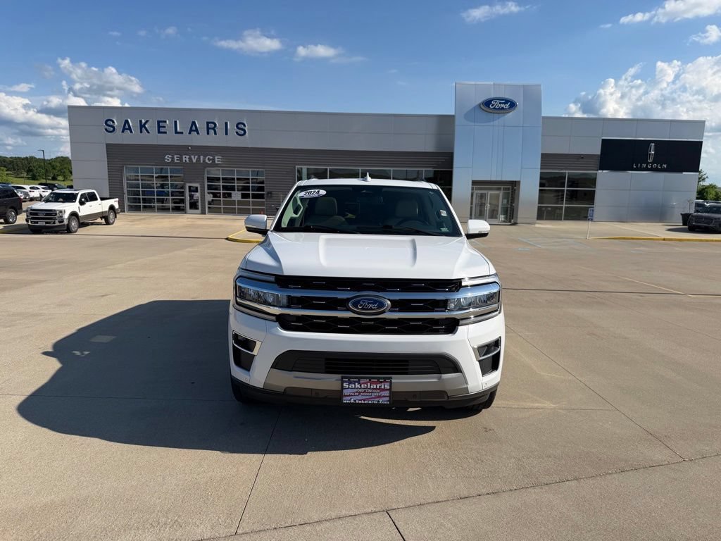 Certified 2024 Ford Expedition Limited AWD/4WD image 2