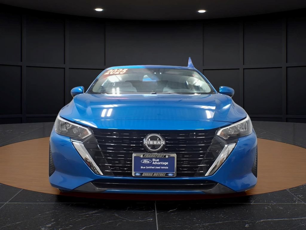 Used 2025 Nissan Sentra SV FWD image 2