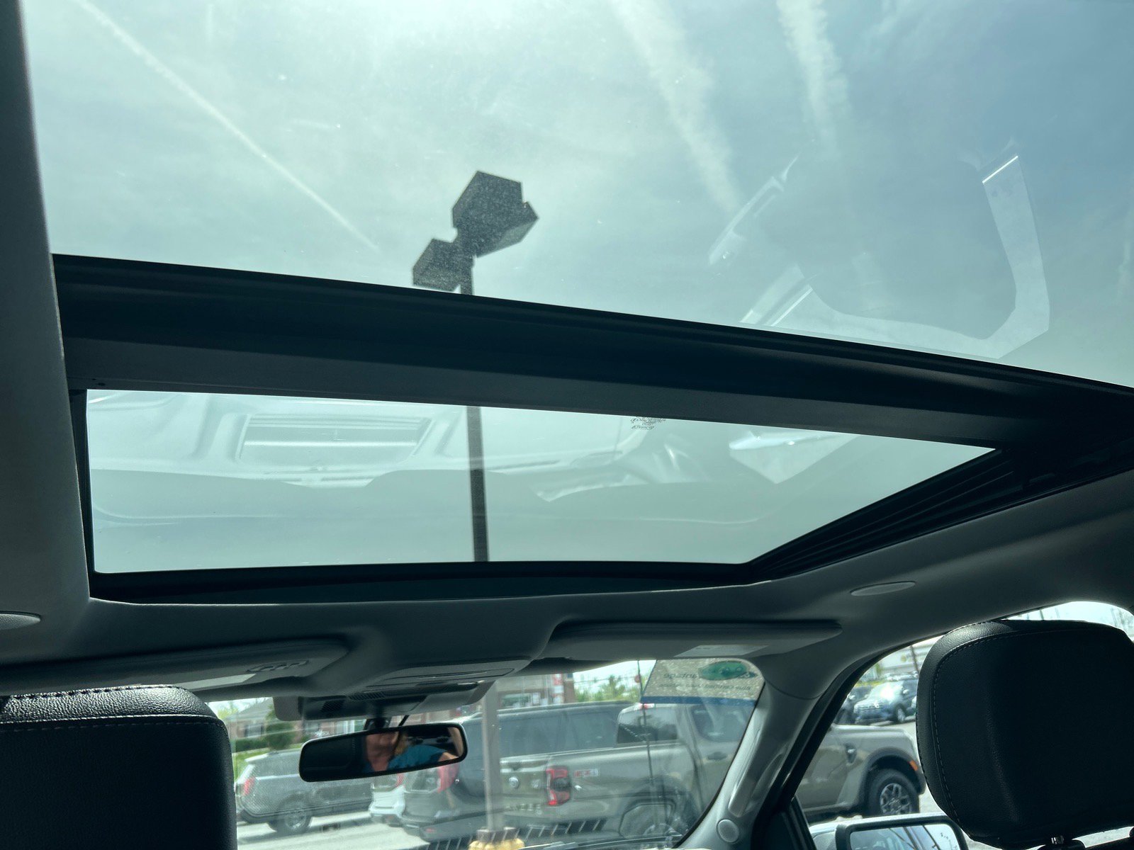 Certified 2023 Ford F150 Lariat w/ Equipment Group 502A High image 4