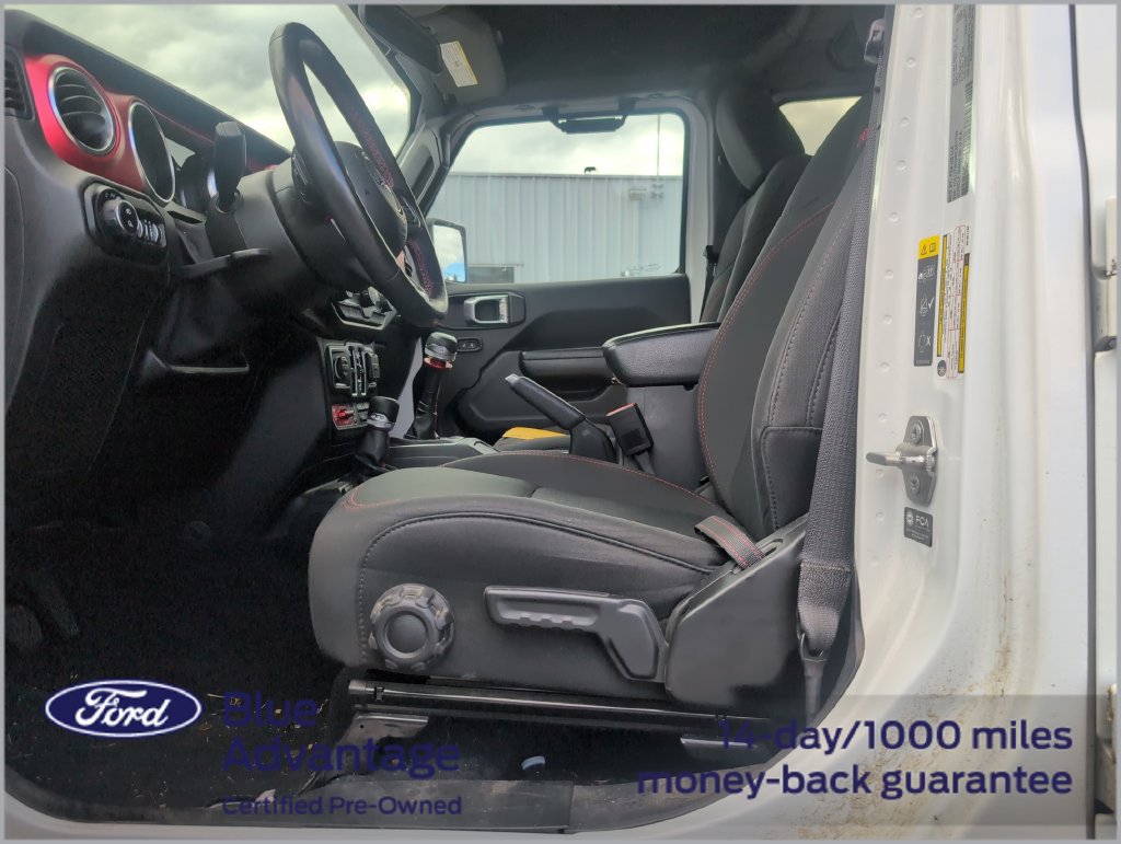 Used 2021 Jeep Gladiator Rubicon w/ Cold Weather Group AWD/4WD image 12