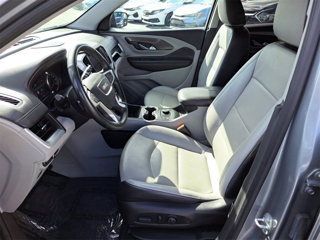 Used 2023 GMC Terrain SLT w/ Infotainment Package II image 12