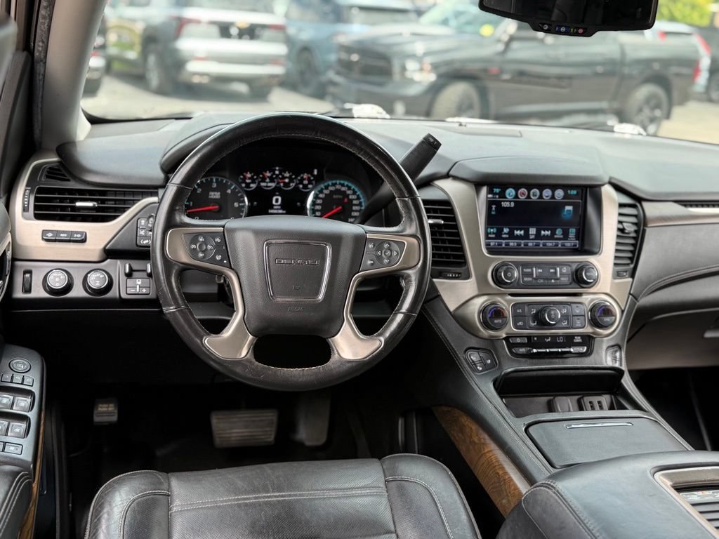 Used 2018 GMC Yukon Denali w/ Denali Ultimate Package AWD/4WD image 7