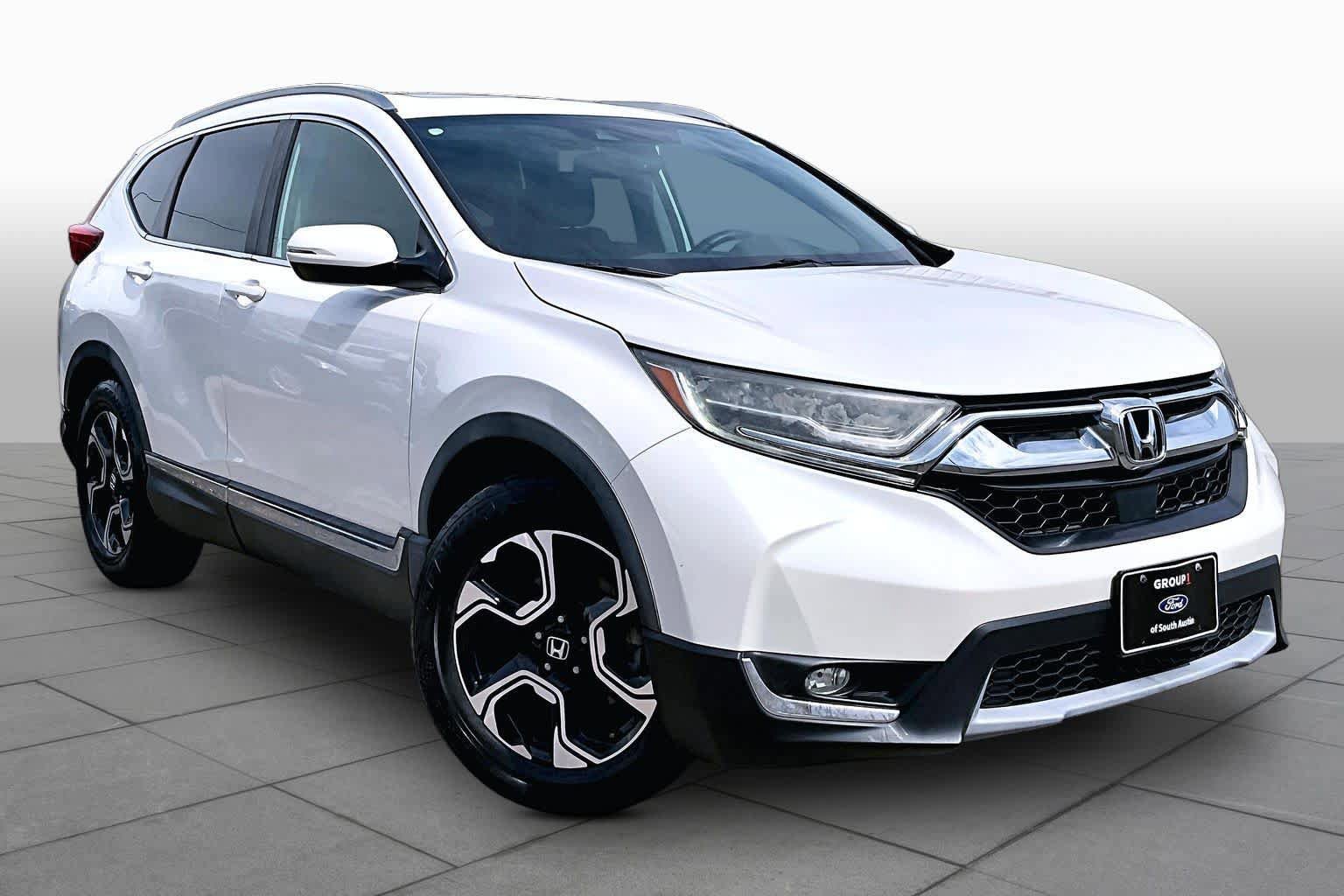 Used 2017 Honda CR-V Touring image 3