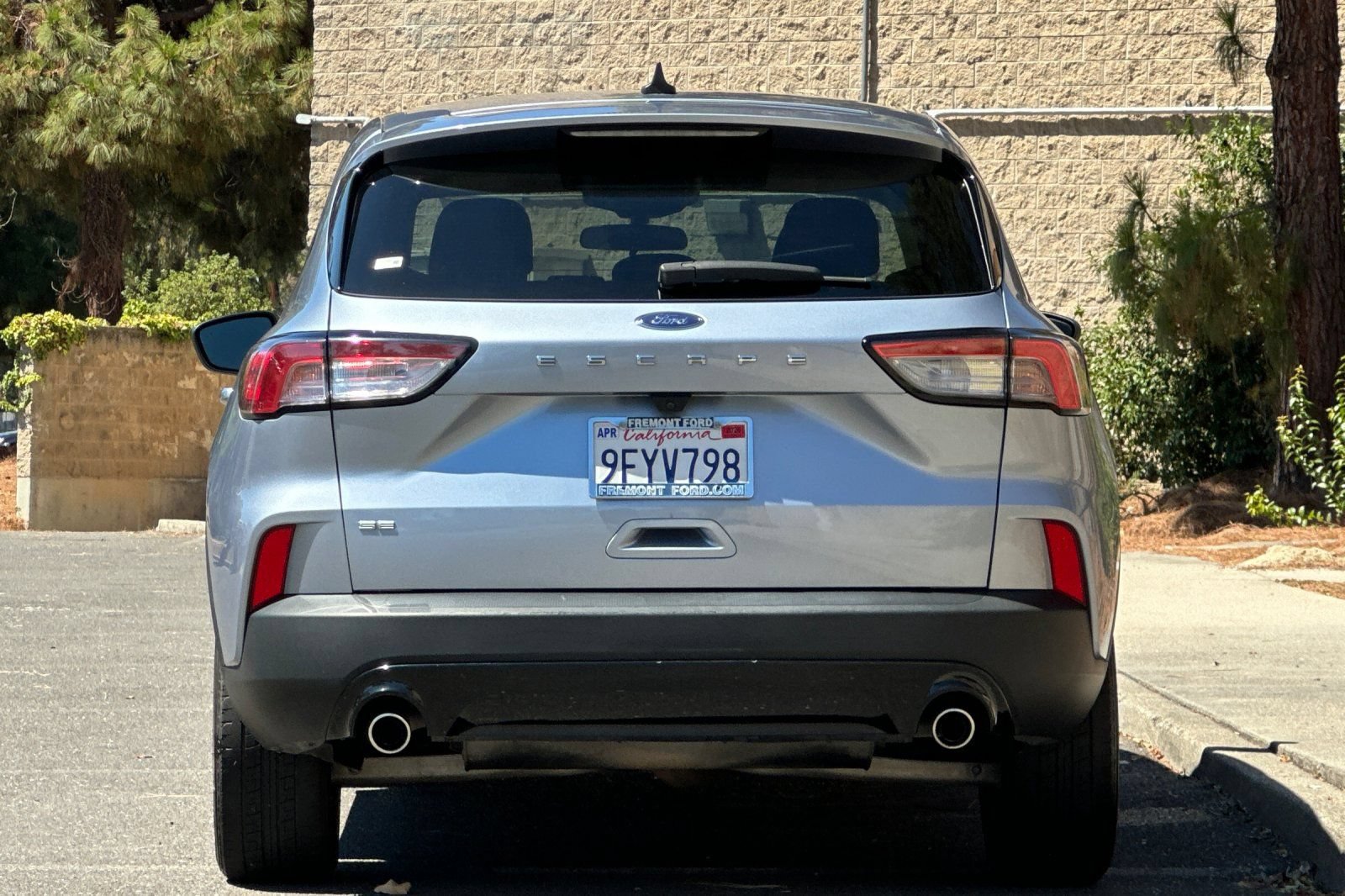 Certified 2022 Ford Escape SE w/ SE Sport Appearance Package FWD image 4