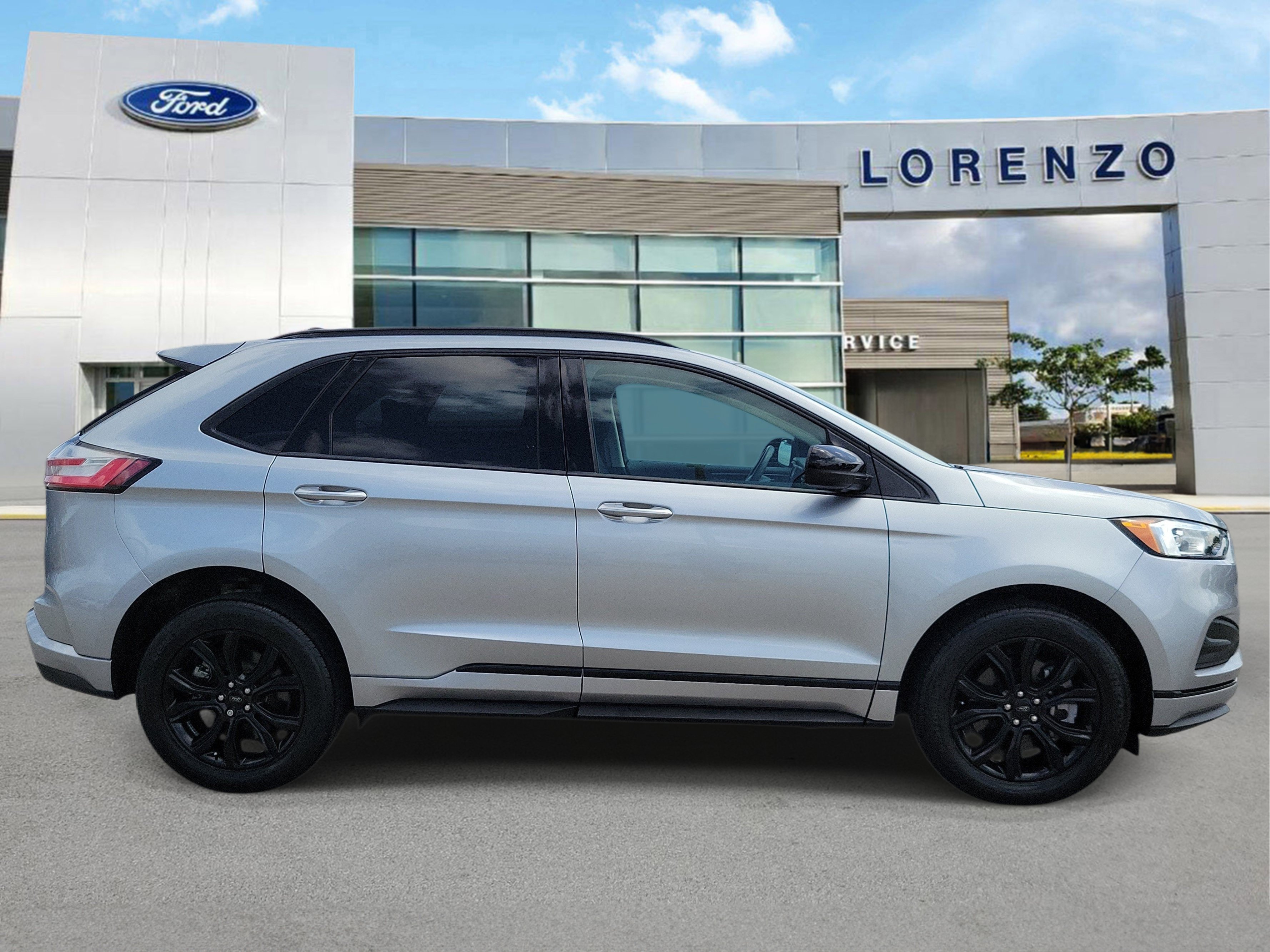 Certified 2022 Ford Edge SE w/ Black Appearance Package AWD/4WD image 4