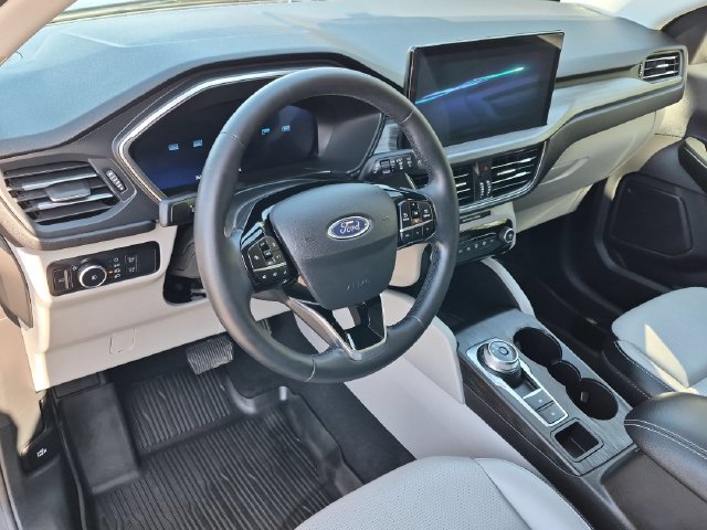 Certified 2023 Ford Escape Platinum AWD/4WD image 10