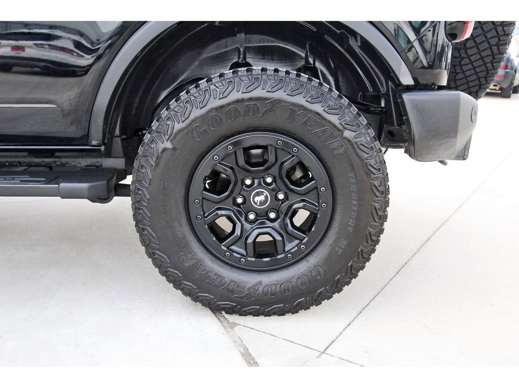 Certified 2022 Ford Bronco Wildtrak AWD/4WD image 30