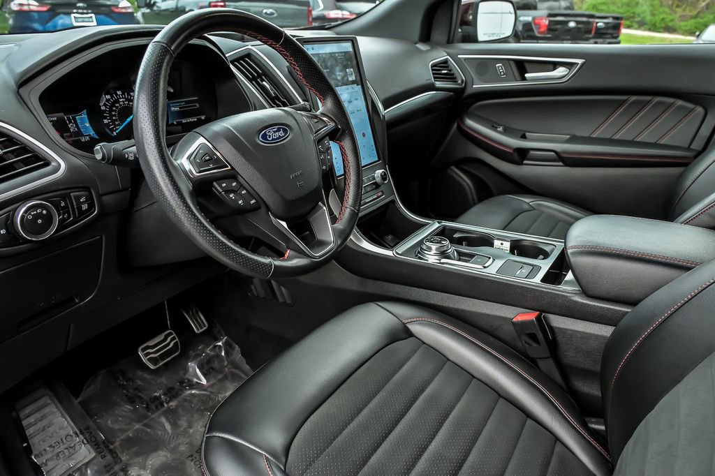 Certified 2024 Ford Edge ST-Line AWD/4WD image 14