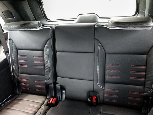 Used 2025 GMC Yukon AT4 Ultimate image 17