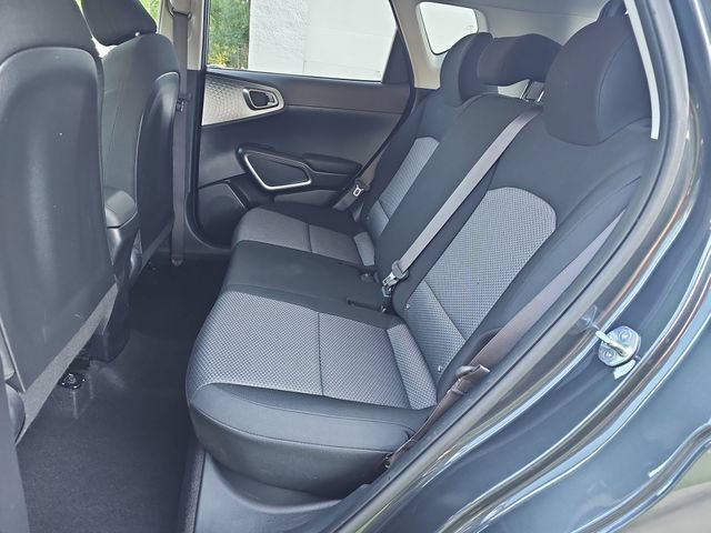 Used 2024 Kia Soul LX w/ Option Group 015 FWD image 13