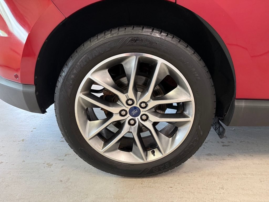 Certified 2017 Ford Edge Titanium w/ Equipment Group 302A FWD image 38