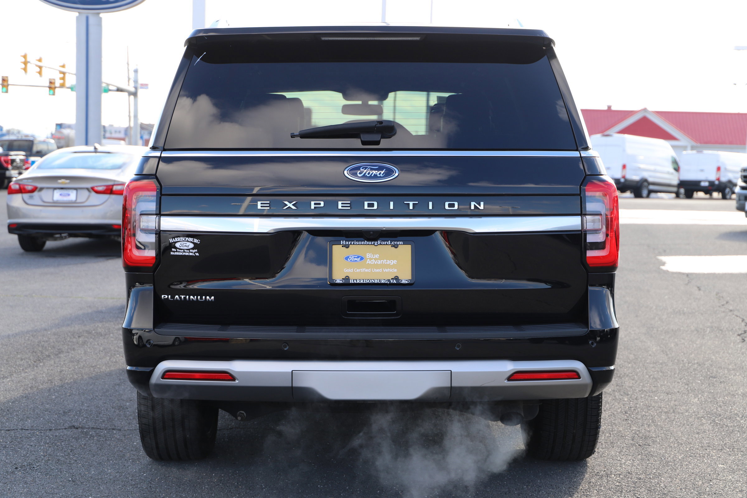 Certified 2023 Ford Expedition Platinum image 2