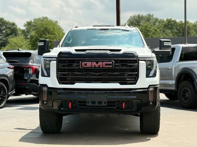 Used 2024 GMC Sierra 2500 AT4X AWD/4WD image 35